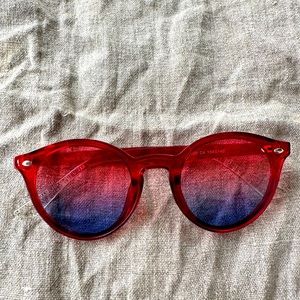 FLASH SALE Tinted Sunglasses